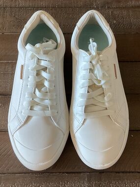 ⭐️ Dr Scholls Women's Time Off Platform Sneaker - 6 (Floor Model)